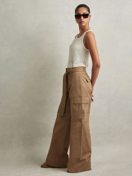 Petite Cotton Blend Wide Leg Cargo Trousers in Camel (N97233) | £78